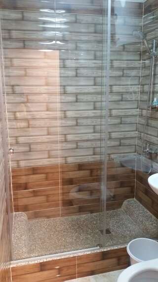 Апартаменты Apartments on Ahmetova 4 Алматы Апартаменты Делюкс-3